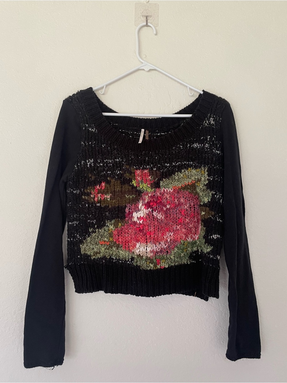 Cropped wool blend rose sweater